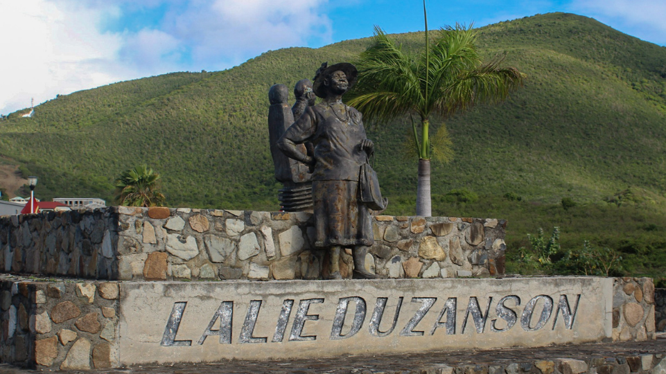 Statue of Lalie Duzanson on St Maarten