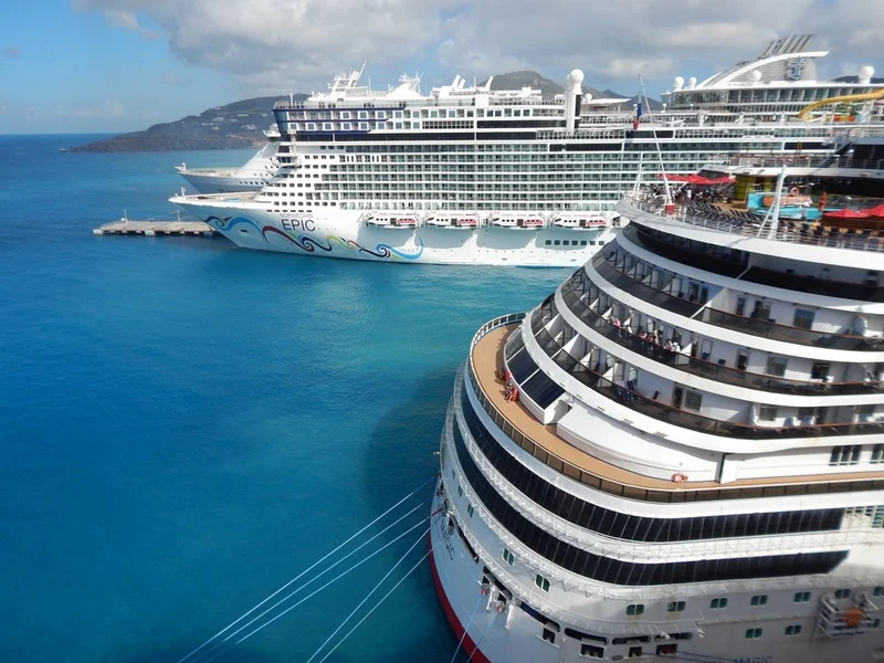 Cruise ships Philipsburg, port of St Maarten, Carnival Cruise