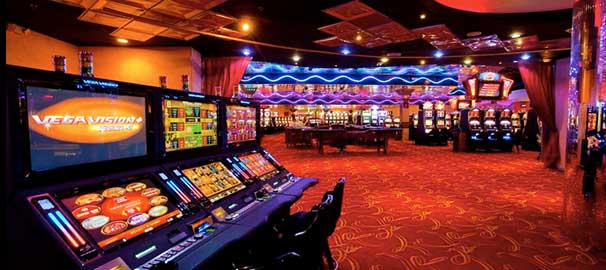 Casino Royale is the largest gaming area on St Maarten / St Martin offering customers fun casino experiences