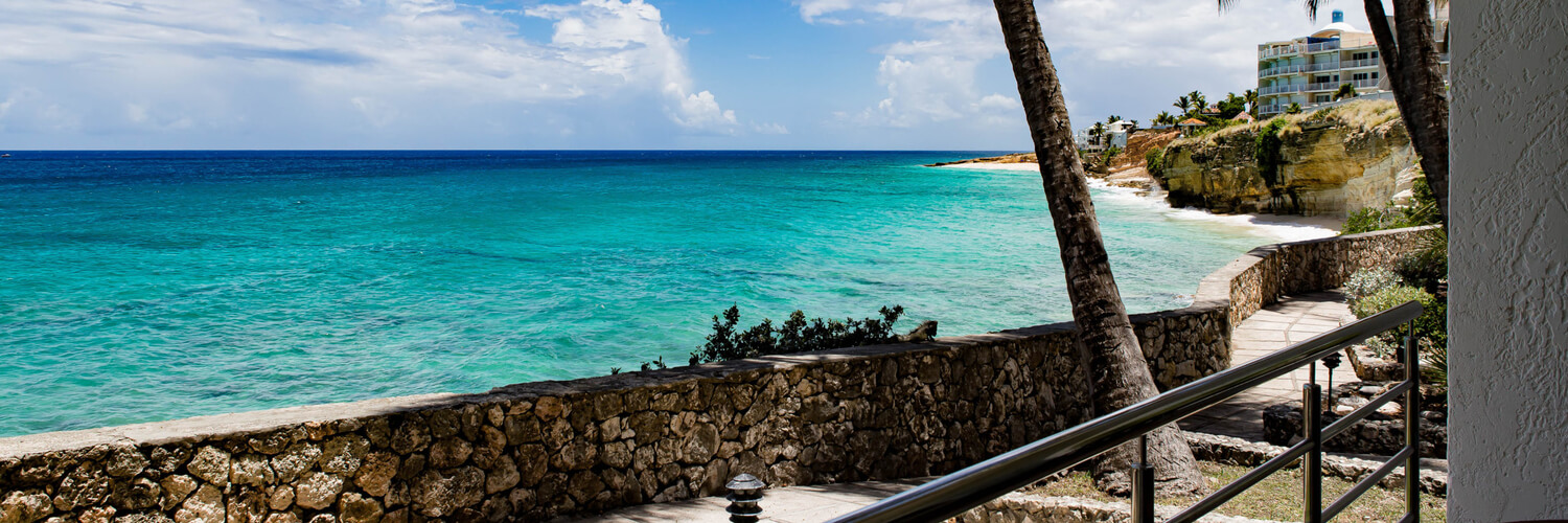 Buy real estate on the island of St Maarten / St Martin!