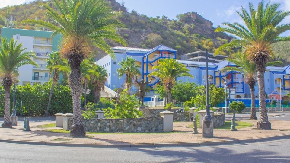 Freedom Fighter monument at the crossing of Juancho Yrausquin and WJ Nisbeth Road St Maarten