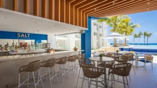 Salt restaurant and bar by the pool in St. Maarten/ Saint Martin