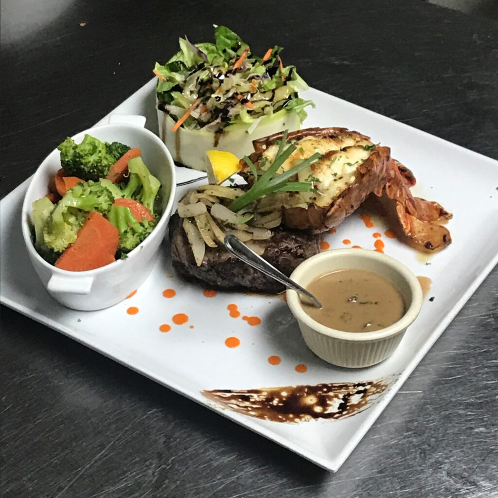 MÉLANGE GRILLE ST. MAARTEN St. Maarten / St. Martin