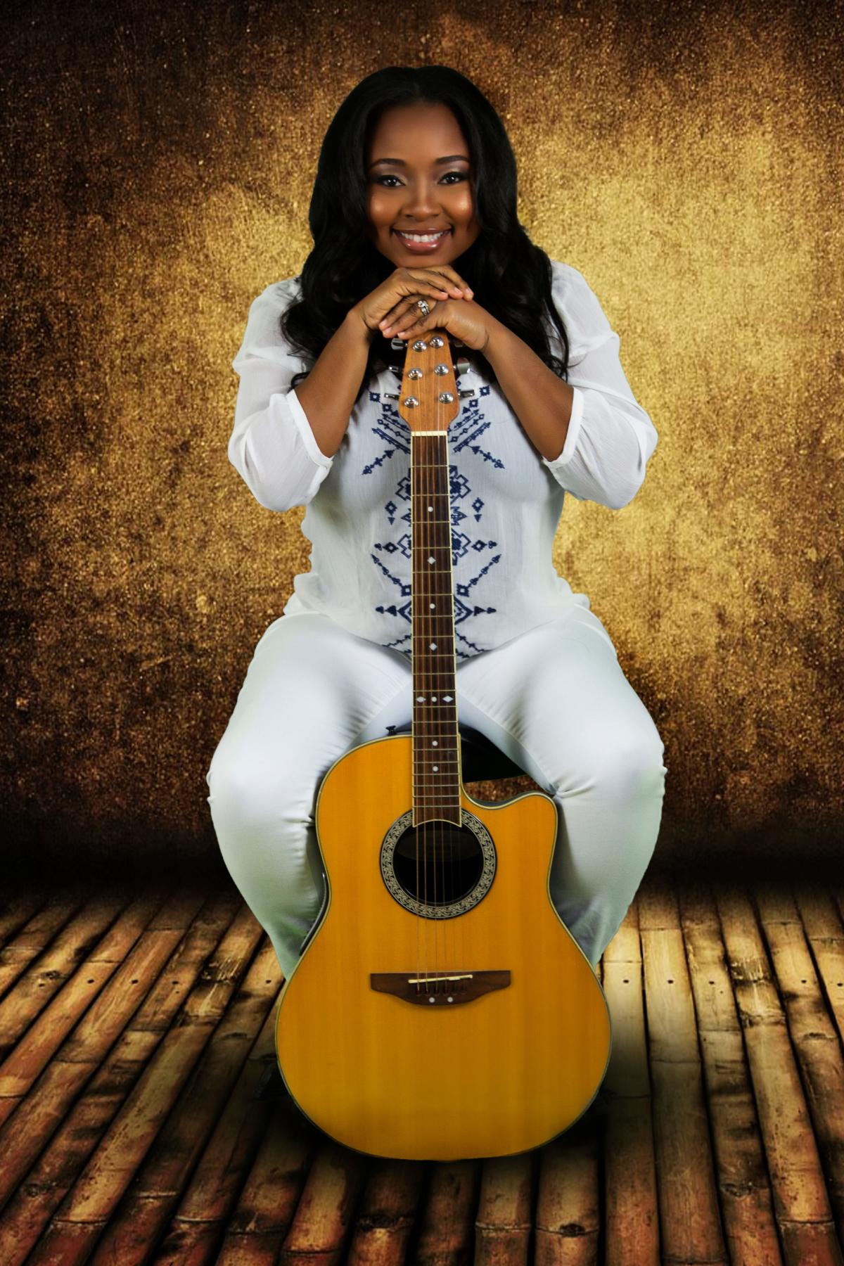 Lili Forbes successful singer