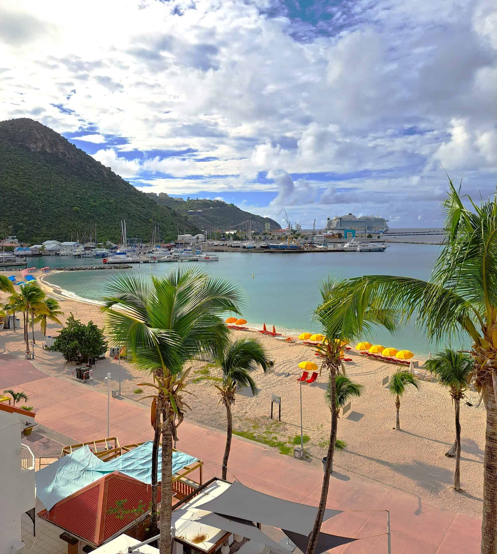 Caribbean island hopping, St Maarten as a hub