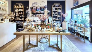 atmospheric image of Le Dutch st maarten showing Dutch souvenirs