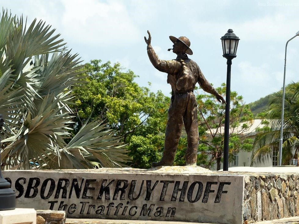 Traffic Man, Osborne Kruythoff, Simpson Bay, St Maarten, Statue Osborne Kruythoff