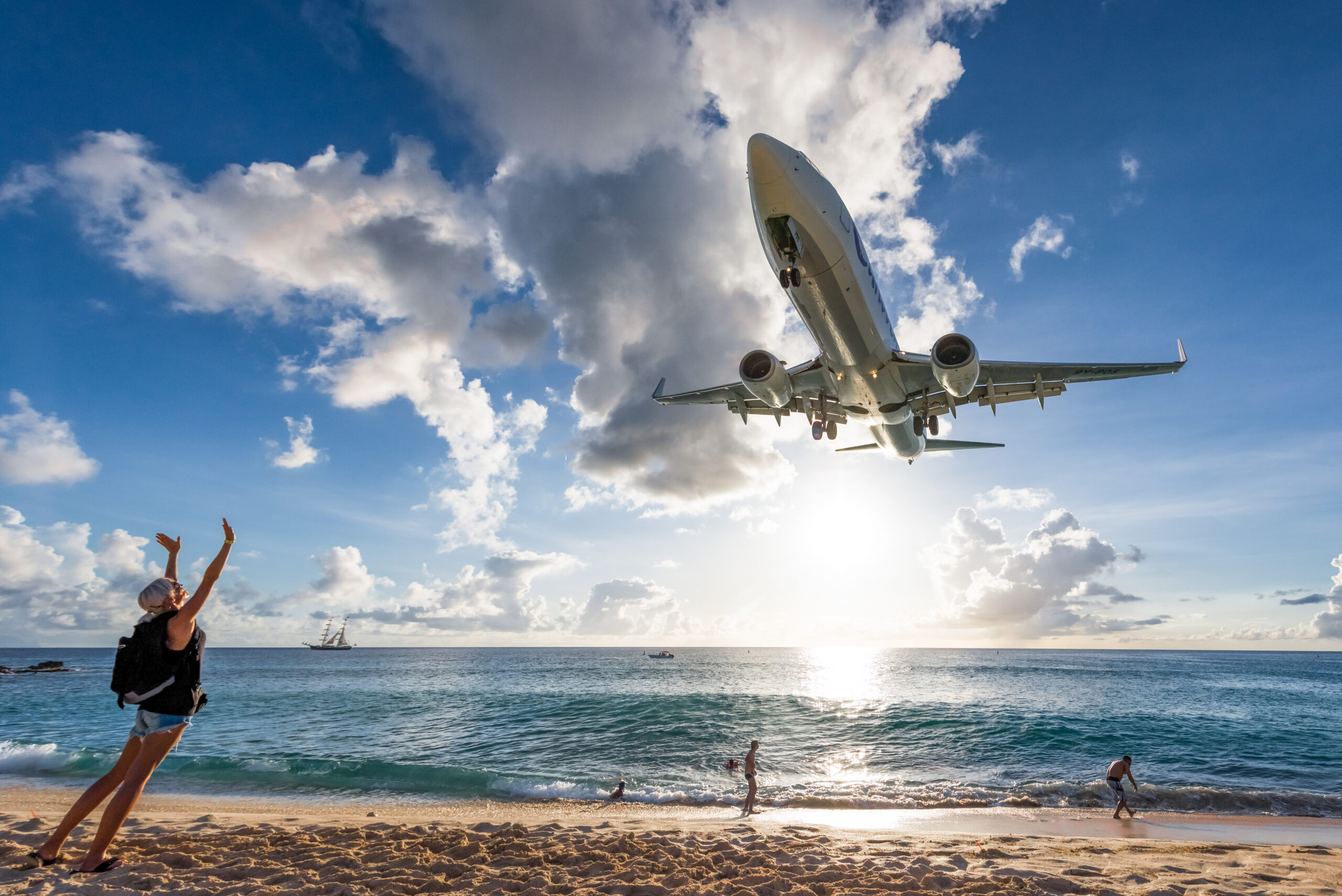 Princess Juliana airport plane arrival by maho beach