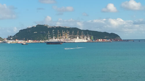 cruise boats of wind surf in the harbor of Philipsburg