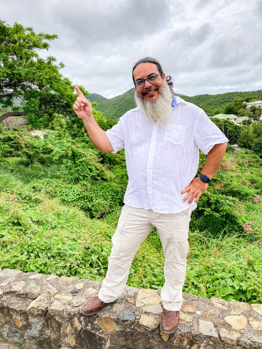 mark yokoyama standing in nature in sint maarten