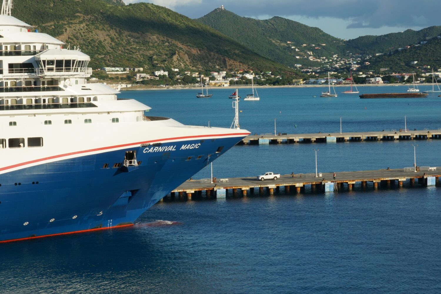 carnival magic cruise ship in the harbor or Philipsburg