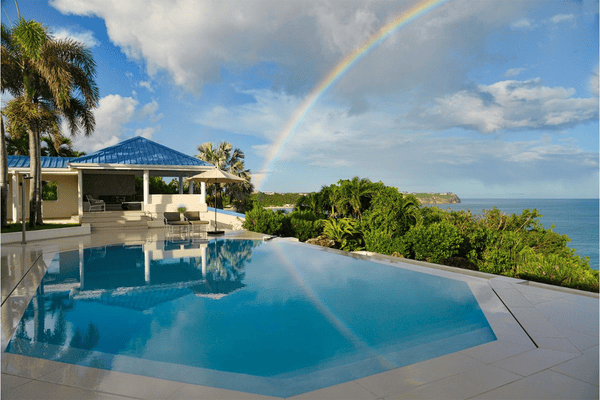 Villa Esprit hexagon pool view