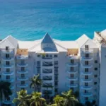 Sapphire Beach Club with the blue sea in the background