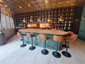 Rumhuys Distillery main lobby